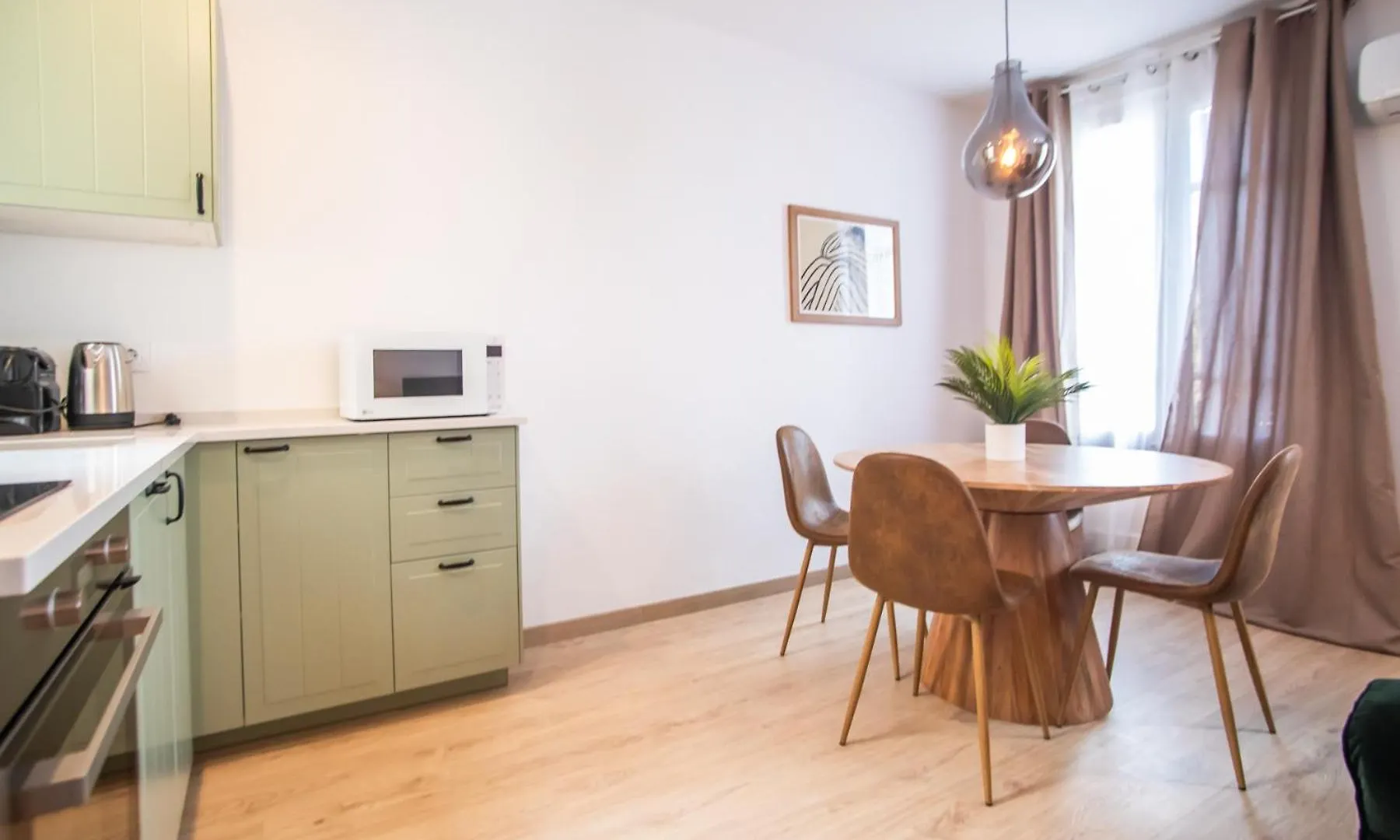 22Crc1039 - Exquisite Apartment Near The Center Barcelona Spain